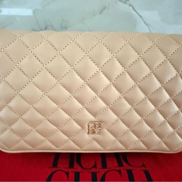Carolina Herrera Quilted Beige Bag - Picture 2 of 9